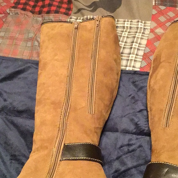 Aerosoles Suede boots - Picture 5 of 5